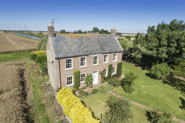  Image of 5 bedroom Detached house for sale in Woad Mill Bank Tydd St. Mary Wisbech PE13 at Woad Mill Bank Tydd St. Mary Wisbech, PE13 5QU