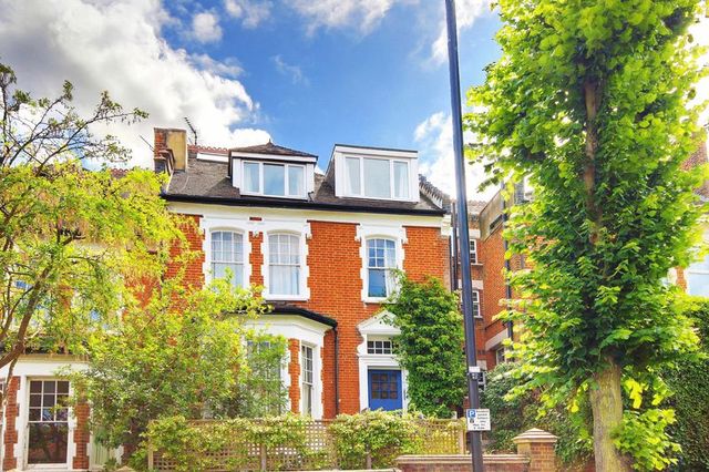  Image of 2 bedroom Flat for sale in Wolseley Road London N8 at Wolseley Road  Crouch End, N8 8RS