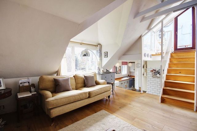  Image of 2 bedroom Flat for sale in Wolseley Road London N8 at Wolseley Road  Crouch End, N8 8RS