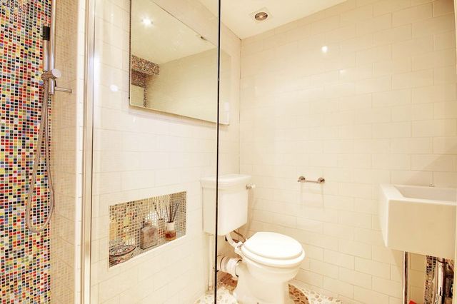  Image of 2 bedroom Flat for sale in Wolseley Road London N8 at Wolseley Road  Crouch End, N8 8RS