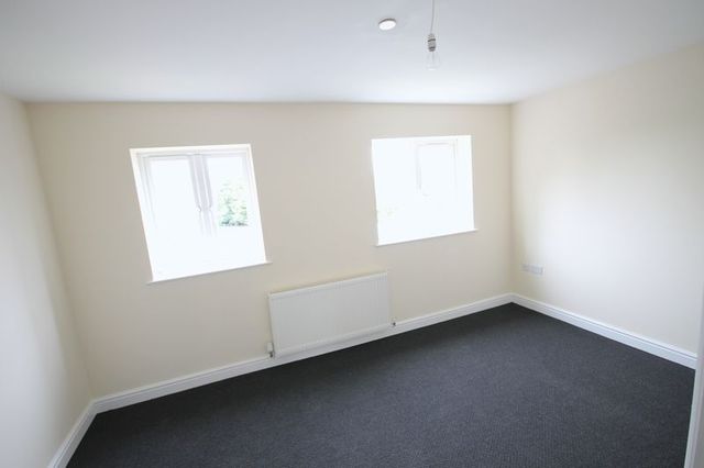  Image of 3 bedroom Terraced house to rent in Wood Lane Willenhall WV12 at Wood Lane  Willenhall, WV12 5NE