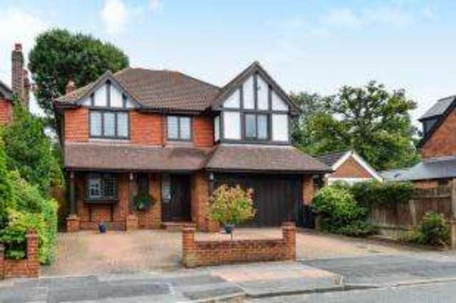  Image of 5 bedroom Detached house for sale in Woodland Way West Wickham BR4 at West Wickham  West Wickham, BR4 9LT