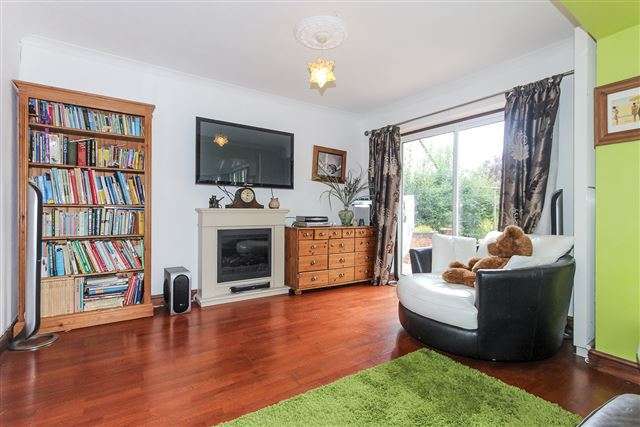  Image of 3 bedroom Detached house for sale in Worcester Road Knowle Fields Alcester B49 at Worcester Road Knowle Fields Alcester, B49 5LS
