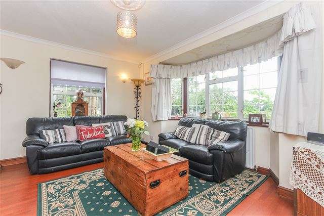  Image of 3 bedroom Detached house for sale in Worcester Road Knowle Fields Alcester B49 at Worcester Road Knowle Fields Alcester, B49 5LS
