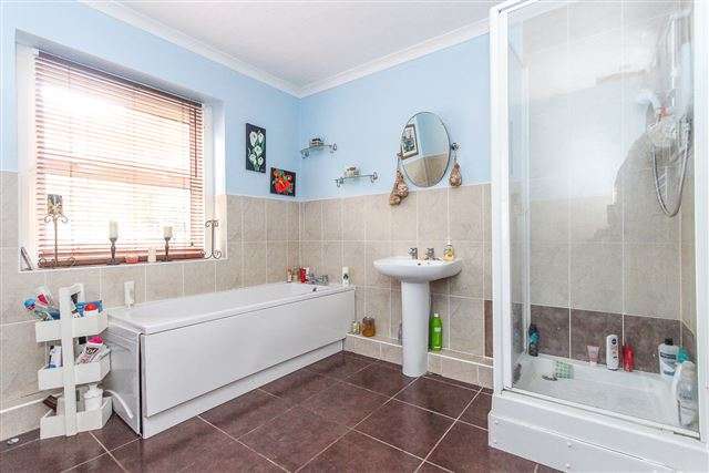  Image of 3 bedroom Detached house for sale in Worcester Road Knowle Fields Alcester B49 at Worcester Road Knowle Fields Alcester, B49 5LS