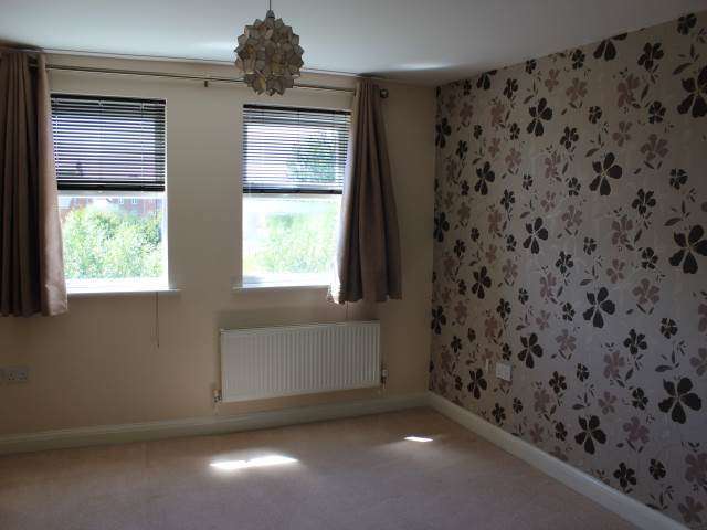  Image of 4 bedroom Town House to rent in Worle Moor Road Weston-super-Mare BS24 at Weston Village Weston-super-Mare West Wick, BS24 7EG