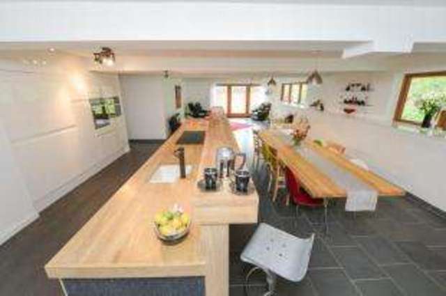  Image of 5 bedroom Detached house for sale in Southwoods Yeovil BA20 at Yeovil Somerset Yeovil, BA20 2QS