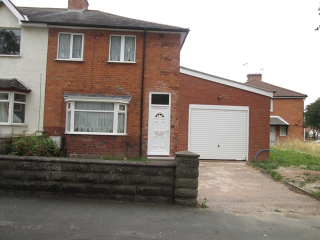  Image of 3 bedroom Detached house to rent in York Road Hall Green Birmingham B28 at York Road Hall Green Birmingham, B28 8BB
