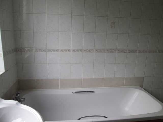  Image of 3 bedroom Detached house to rent in York Road Hall Green Birmingham B28 at York Road Hall Green Birmingham, B28 8BB