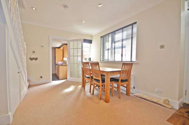  Image of 3 bedroom Cottage for sale in Brockenhurst Road Ascot SL5 at South Ascot, SL5 9DJ