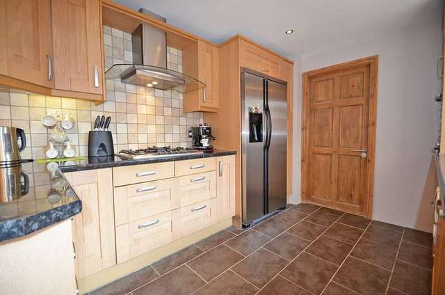  Image of 3 bedroom Cottage for sale in Brockenhurst Road Ascot SL5 at South Ascot, SL5 9DJ