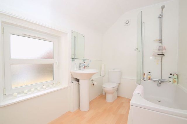  Image of 5 bedroom Semi-Detached house to rent in Abercorn Terrace Edinburgh EH15 at Portobello Edinburgh Edinburgh, EH15 2DF