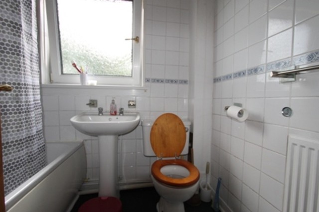  Image of 2 bedroom Semi-Detached house to rent in Corkerhill Road Glasgow G52 at Mosspark Glasgow Glasgow, G52 1TG