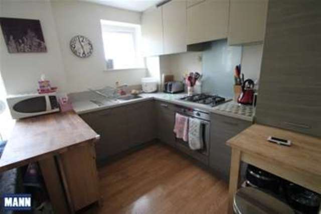  Image of 2 bedroom Flat to rent in Fieldfare Lane Greenhithe DA9 at Greenhithe, DA9 9UP