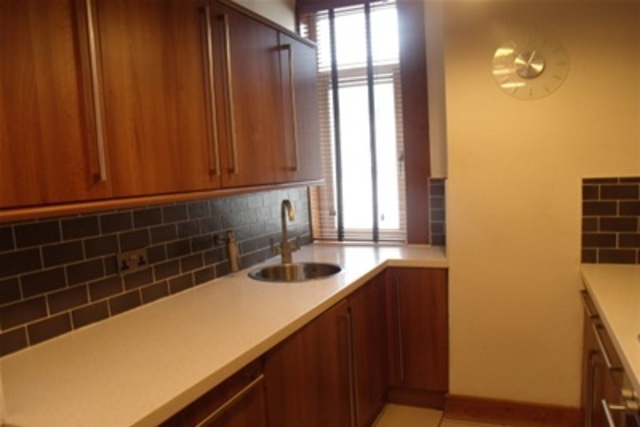  Image of 2 bedroom Flat to rent in Harland Cottages Glasgow G14 at Scotstoun Glasgow Glasgow, G14 0AS