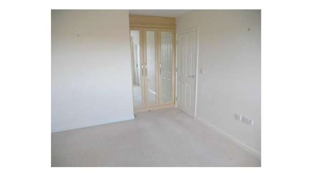 Image of 2 bedroom Flat to rent in Skylark Road North Cornelly Bridgend CF33 at North Cornelly  North Cornelly, CF33 4PD