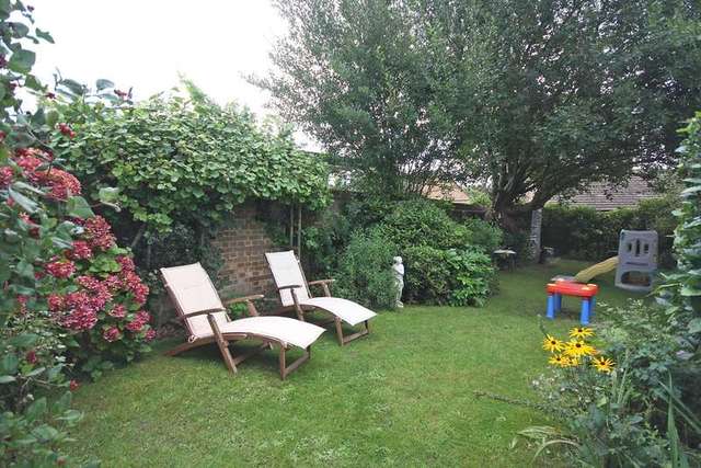  Image of 2 bedroom Detached house for sale in Copse Road Redhill RH1 at Meadvale, RH1 6NW
