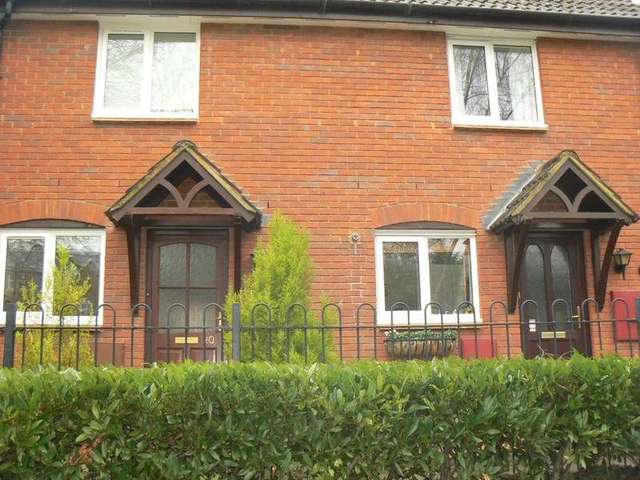  Image of 2 bedroom Terraced house to rent in Rolls Court Wantage OX12 at Wantage, OX12 9AE