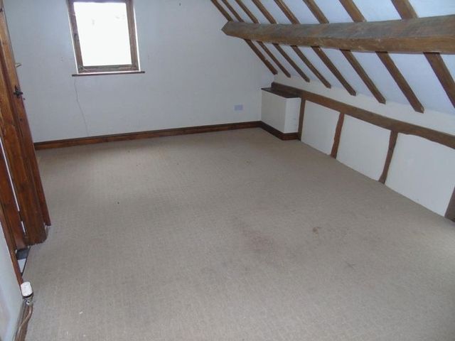  Image of 7 bedroom Cottage for sale in Upton Snodsbury Worcester WR7 at Upton Snodsbury Worcester, WR7 4NN