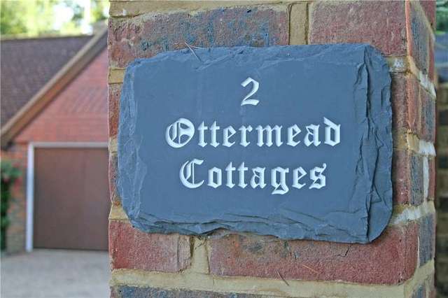  Image of 5 bedroom Semi-Detached house for sale in Ottermead Lane Ottershaw Chertsey KT16 at Ottermead Lane Ottershaw Ottershaw, KT16 0HJ