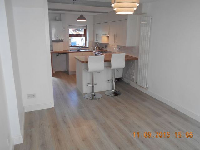  Image of 2 bedroom Terraced house to rent in Church Street Littleborough OL15 at Church Street  Littleborough, OL15 9AA