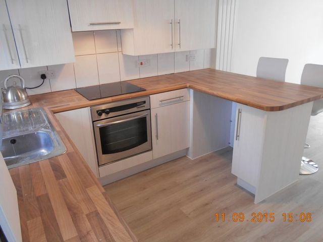  Image of 2 bedroom Terraced house to rent in Church Street Littleborough OL15 at Church Street  Littleborough, OL15 9AA