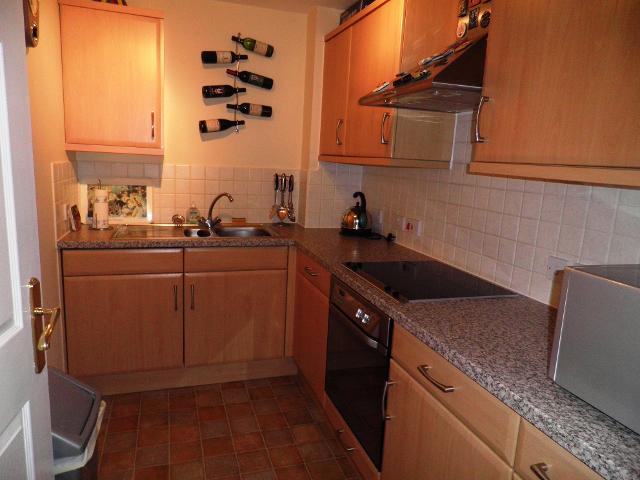  Image of 2 bedroom Apartment to rent in Corscombe Close Weymouth DT4 at Weymouth, DT4 0UE