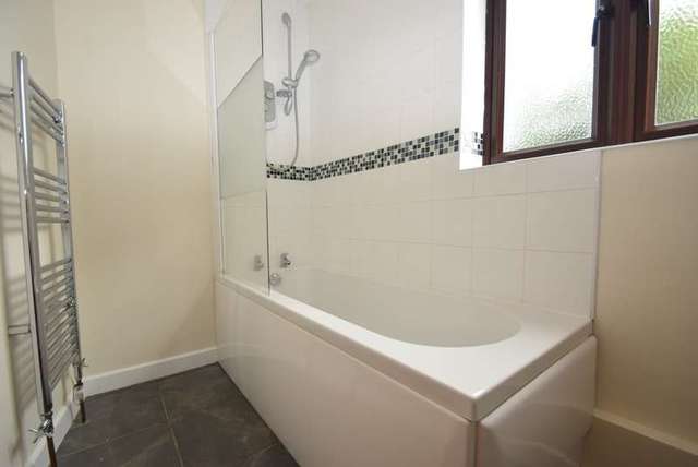  Image of 4 bedroom Semi-Detached house to rent in Ferry Road South Stoke Reading RG8 at Ferry Road South Stoke Reading, RG8 0JP