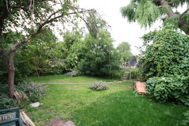  Image of 2 bedroom Detached house to rent in Ducks Walk Twickenham TW1 at Ducks Walk  Richmond, TW1 2DD