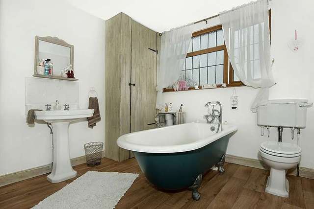  Image of 2 bedroom Cottage for sale in Mill Lane Preston Canterbury CT3 at Mill Lane Preston Canterbury, CT3 1HG