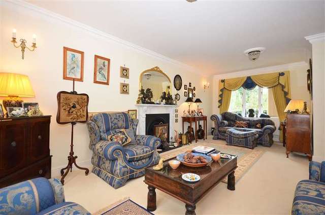  Image of 5 bedroom Detached house for sale in Woodcocks Headcorn Ashford TN27 at Headcorn Kent Headcorn, TN27 9HB