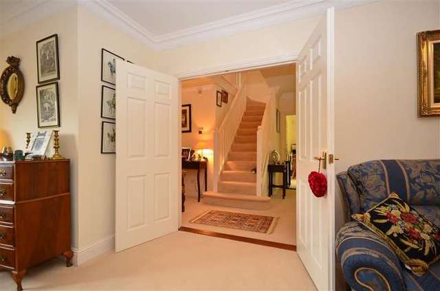  Image of 5 bedroom Detached house for sale in Woodcocks Headcorn Ashford TN27 at Headcorn Kent Headcorn, TN27 9HB