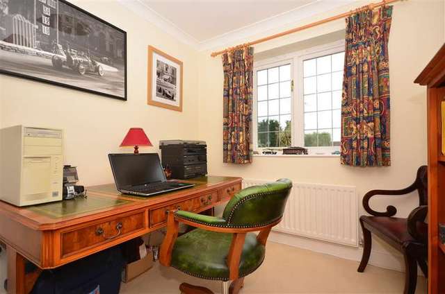  Image of 5 bedroom Detached house for sale in Woodcocks Headcorn Ashford TN27 at Headcorn Kent Headcorn, TN27 9HB