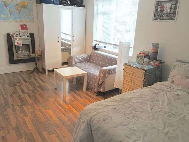  Image of Flat for sale in Montague Hill South Bristol BS2 at Montague Hill South  Bristol, BS2 8HT