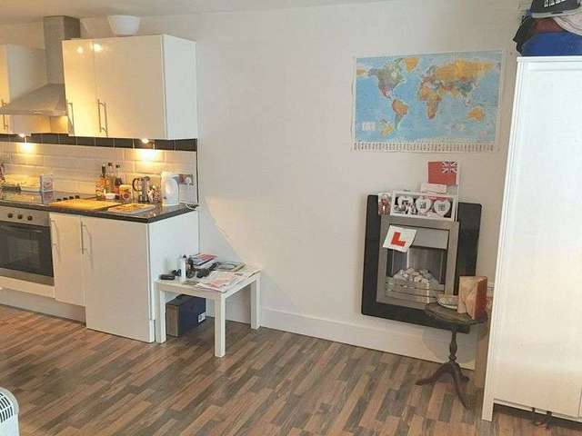  Image of Flat for sale in Montague Hill South Bristol BS2 at Montague Hill South  Bristol, BS2 8HT