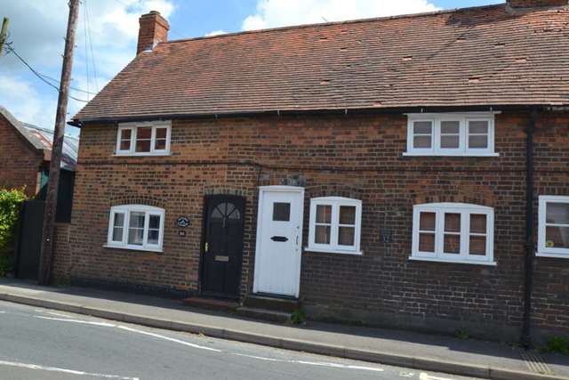  Image of 2 bedroom Cottage for sale in Shirburn Street Watlington OX49 at Shirburn Street  Watlington, OX49 5BT