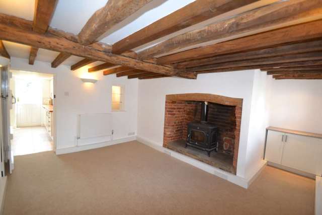  Image of 2 bedroom Cottage for sale in Shirburn Street Watlington OX49 at Shirburn Street  Watlington, OX49 5BT