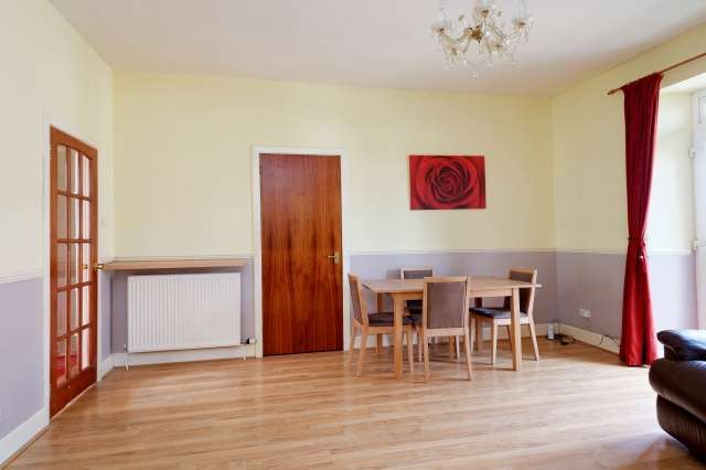  Image of 2 bedroom Bungalow for sale in Beechbank Cottages Harthill Shotts ML7 at Shotts, ML7 5RL