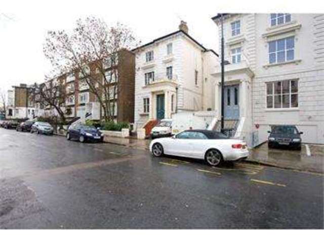  Image of 1 bedroom Flat to rent in Buckland Crescent London NW3 at London, NW3 5DX