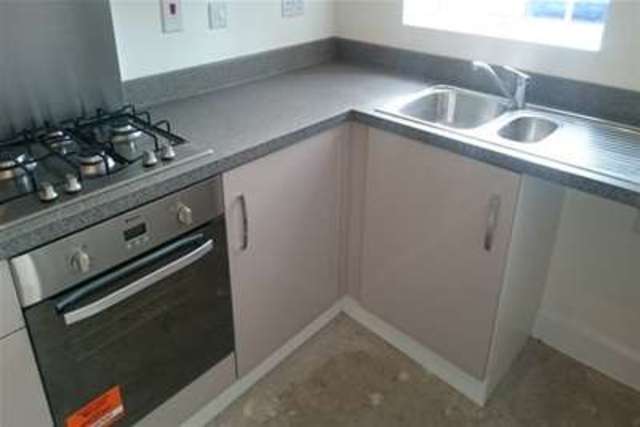  Image of 4 bedroom Terraced house to rent in Corporation Street West Walsall WS1 at Walsall, WS1 3QR