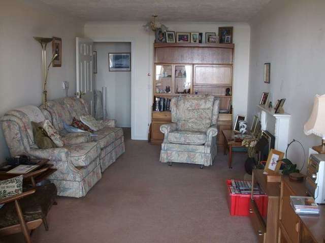  Image of 2 bedroom Retirement Property for sale in Hamlet Court Road Westcliff-on-Sea SS0 at Hamlet Court Road  Westcliff-on-Sea, SS0 7EX