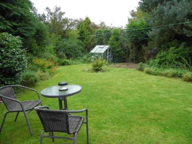  Image of 3 bedroom Cottage for sale in Parr Fold Walkden Manchester M28 at Manchester Greater Manchester Manchester, M28 7DL