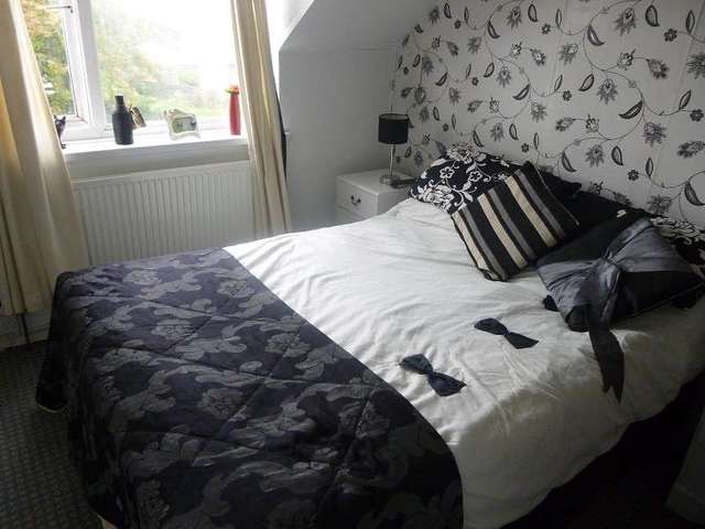  Image of 3 bedroom Property for sale in Corporation Road Aberavon Port Talbot SA12 at Corporation Road  Port Talbot, SA12 6UB