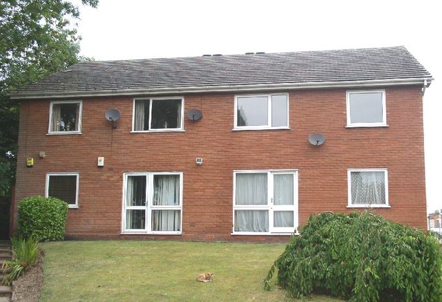  Image of 2 bedroom Flat to rent in Hagley Road West Harborne Birmingham B17 at Birmingham, B17 8AL