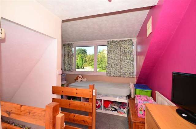  Image of 3 bedroom End of Terrace for sale in Corporation Road Gillingham ME7 at Gillingham Kent Gillingham, ME7 1RQ
