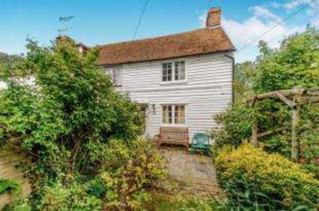  Image of 2 bedroom Detached house for sale in Warehorne Warehorne Ashford TN26 at Warehorne Ashford Warehorne, TN26 2LL