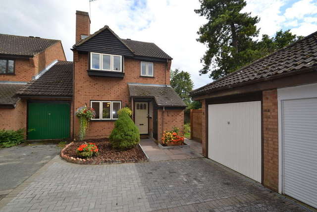  Image of 3 bedroom Semi-Detached house for sale in Dove Close Thorley Bishop