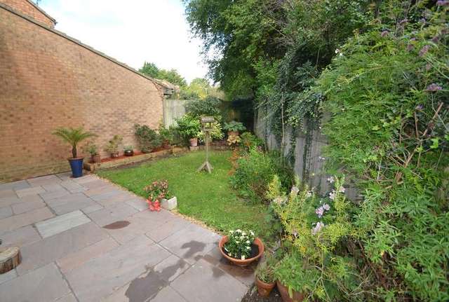  Image of 3 bedroom Semi-Detached house for sale in Dove Close Thorley Bishop