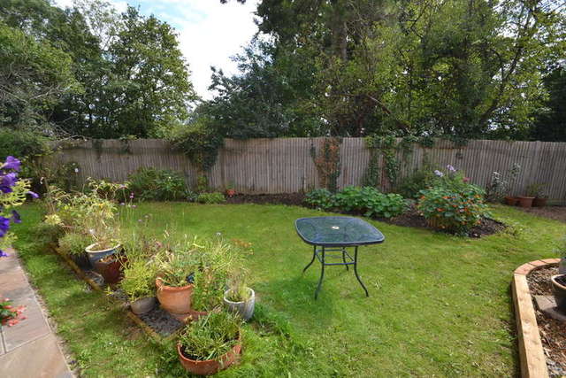  Image of 3 bedroom Semi-Detached house for sale in Dove Close Thorley Bishop