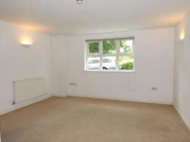  Image of 2 bedroom Flat for sale in Honeywell Close Oadby Leicester LE2 at Honeywell Close Oadby Oadby, LE2 5QQ